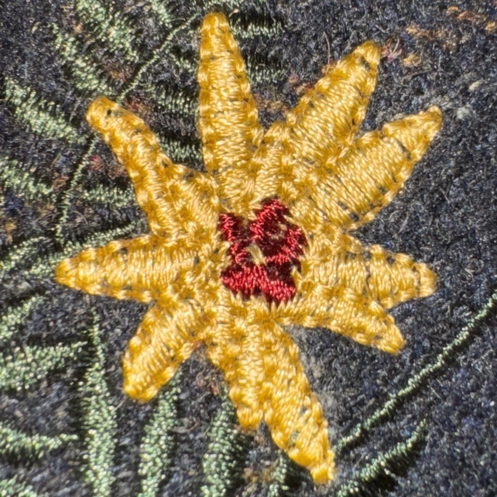 EUC Indigo Rd Ankle Boots Size 7M Plaid Flannel Embroidered Flowers - Picture 8 of 10